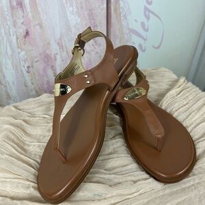 Michael Kors MK Gold Plate Flat Thong Buckle Sandals Tan Brown Luggage